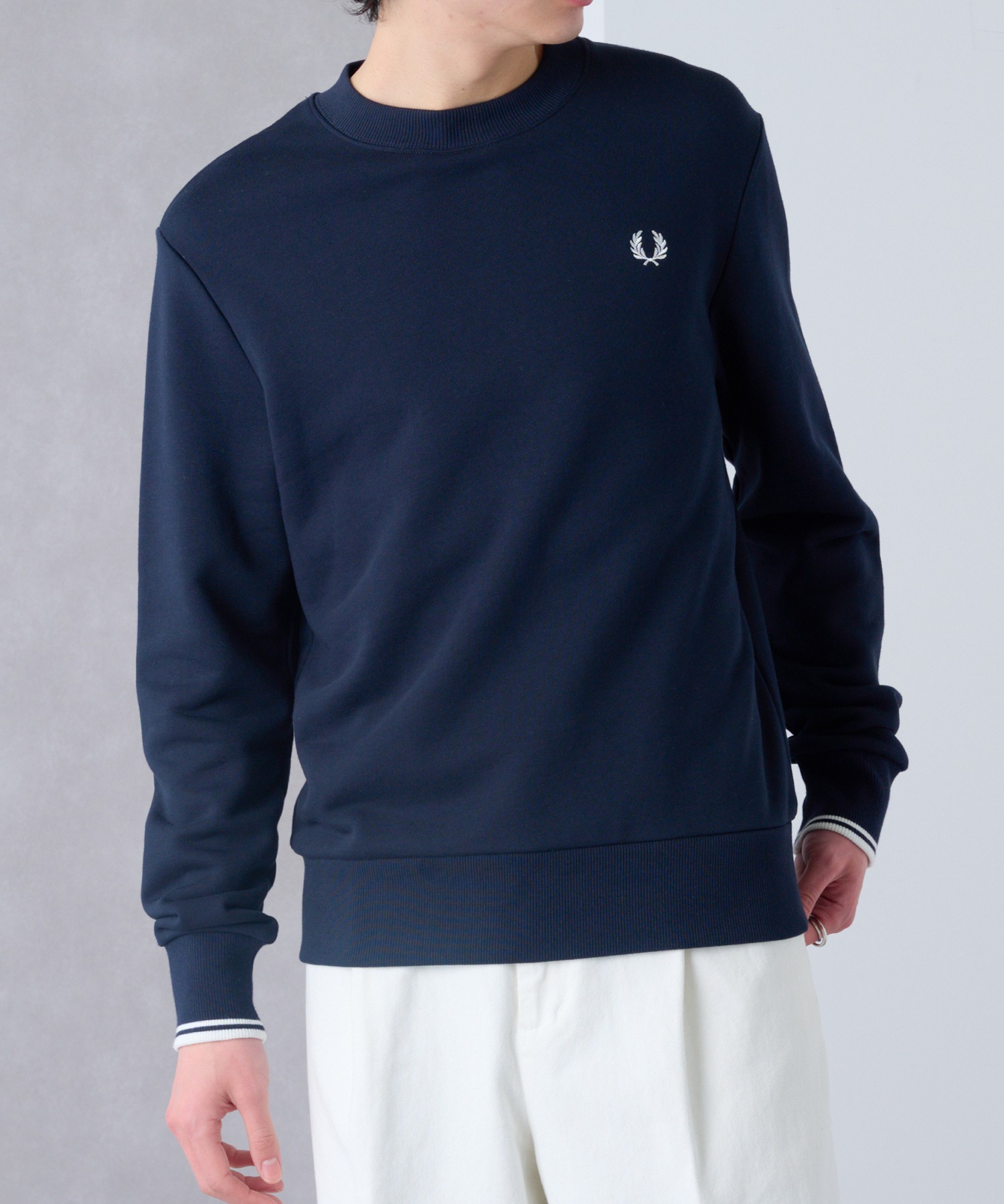 フレッドペリー FRED PERRY Crew Neck SweatShirt M7535