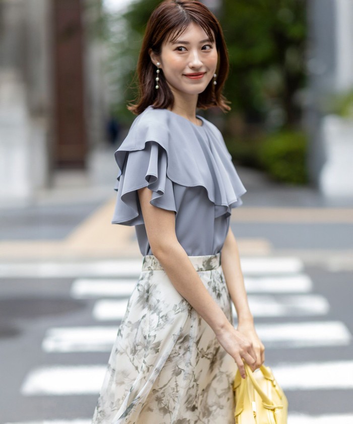 美品✨デボーションツインズ　コットンフリルブラウス　ストレッチ　手洗い可　S 美品 デボーションツインズ コットンフリルブラウス レディース
