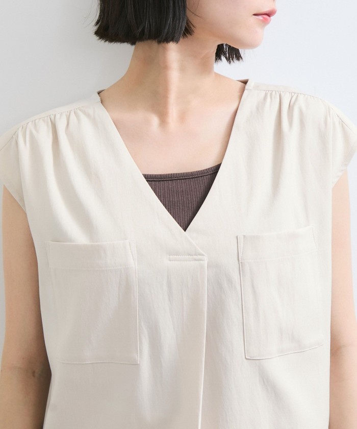 新品★ボッシュ【38】夏⭐️フレンチスリーブブラウス、白 定価18000円 新品☆ボッシュ【38】夏⭐️フレンチスリーブブラウス、白 定価