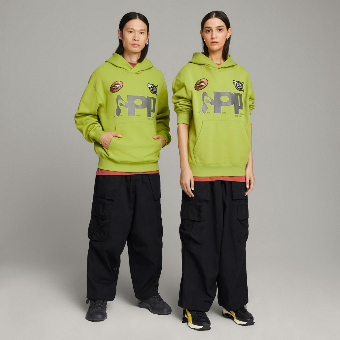 プーマ PUMA PUMA X P.A.M. GRAPHIC HOODIE (プーマ X P.A.M.