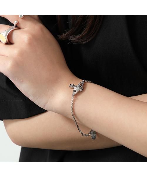 Vivienne Westwood ブレスレット MAYFAIR BAS RELIEF 61020051 Vivienne Westwood Mayfair Bas Relief Bracelet | Jules B
