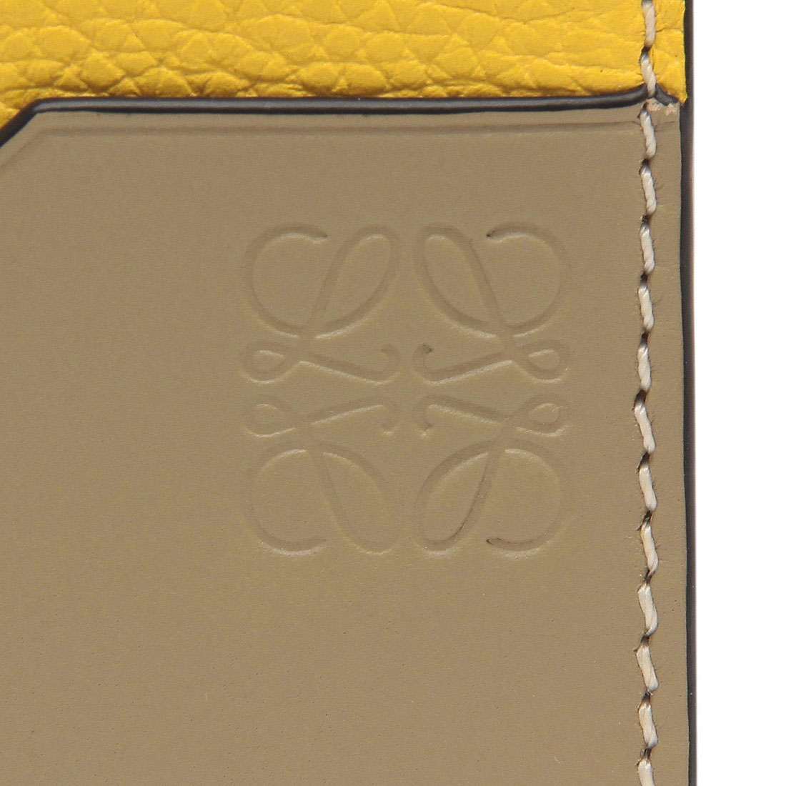 LOEWE ロエベ エレファント チャーム コインケース イエロー レザー LOEWE - ロエベ キーホルダー エレファントチャーム コイン