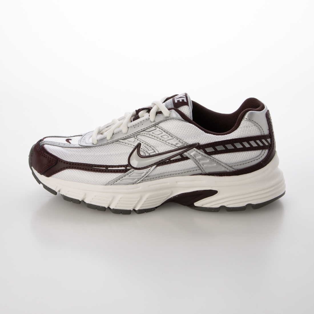 【NIKE】◆WMNS◆イニシエーター ホワイト◆新商品◆ NIKE公式】ナイキ イニシエーター ウィメンズシューズ