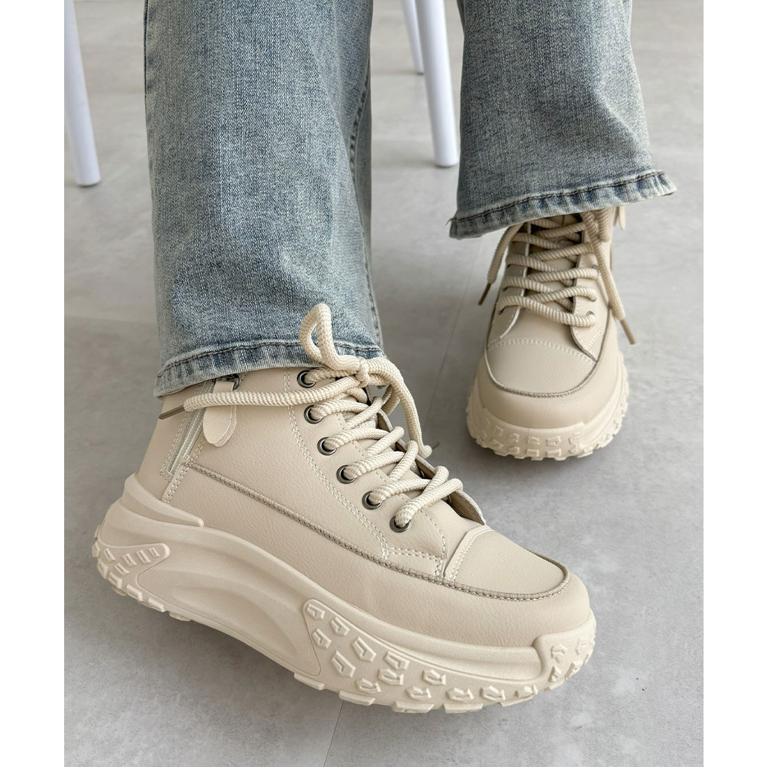 クーポン】【セール 27%OFF】ハイカットスニーカー レディース