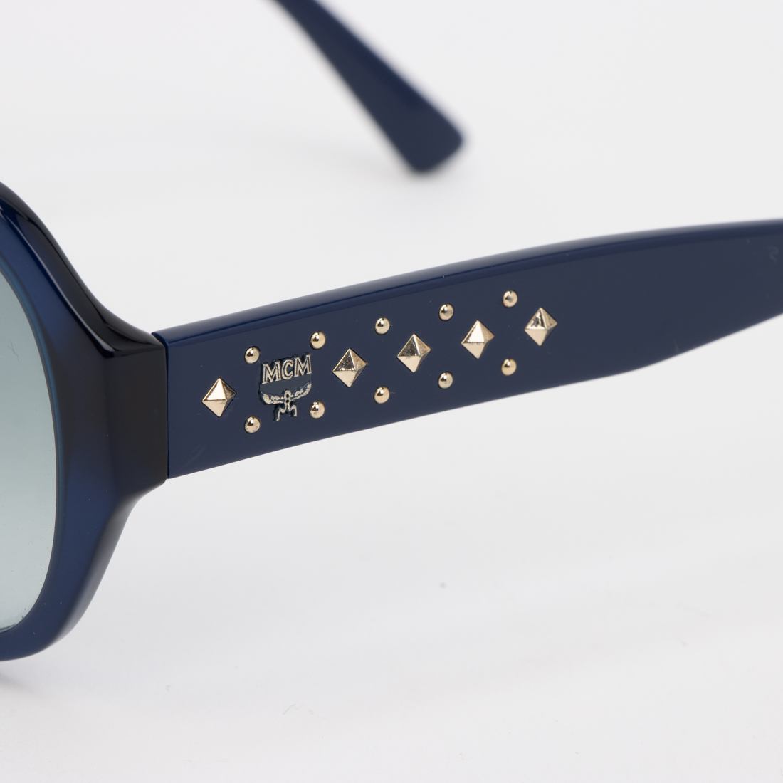 Universal Fit Unisex Square Sunglasses Black | MCM ®US