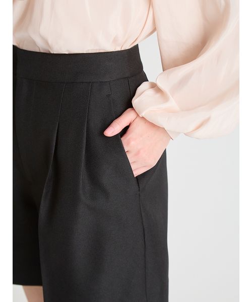 CELFORD タックショートパンツ　ダークグレイ CELFORD パンツ バリエーションタックショートパンツ レディース