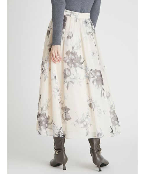 CELFORD モノトーン花柄ボリュームスカート 極美品✨CELFORD モノトーン花柄ボリューム スカート 38 - メルカリ