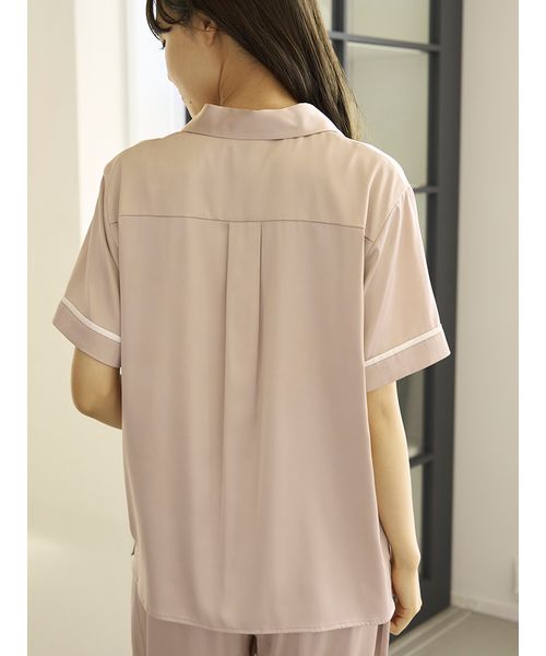 【シンプルに宿る贅沢】HERMES シェーディング ポケットTシャツ 新作♪【HERMES】 マディソンカラーボクシージャケットシャツ