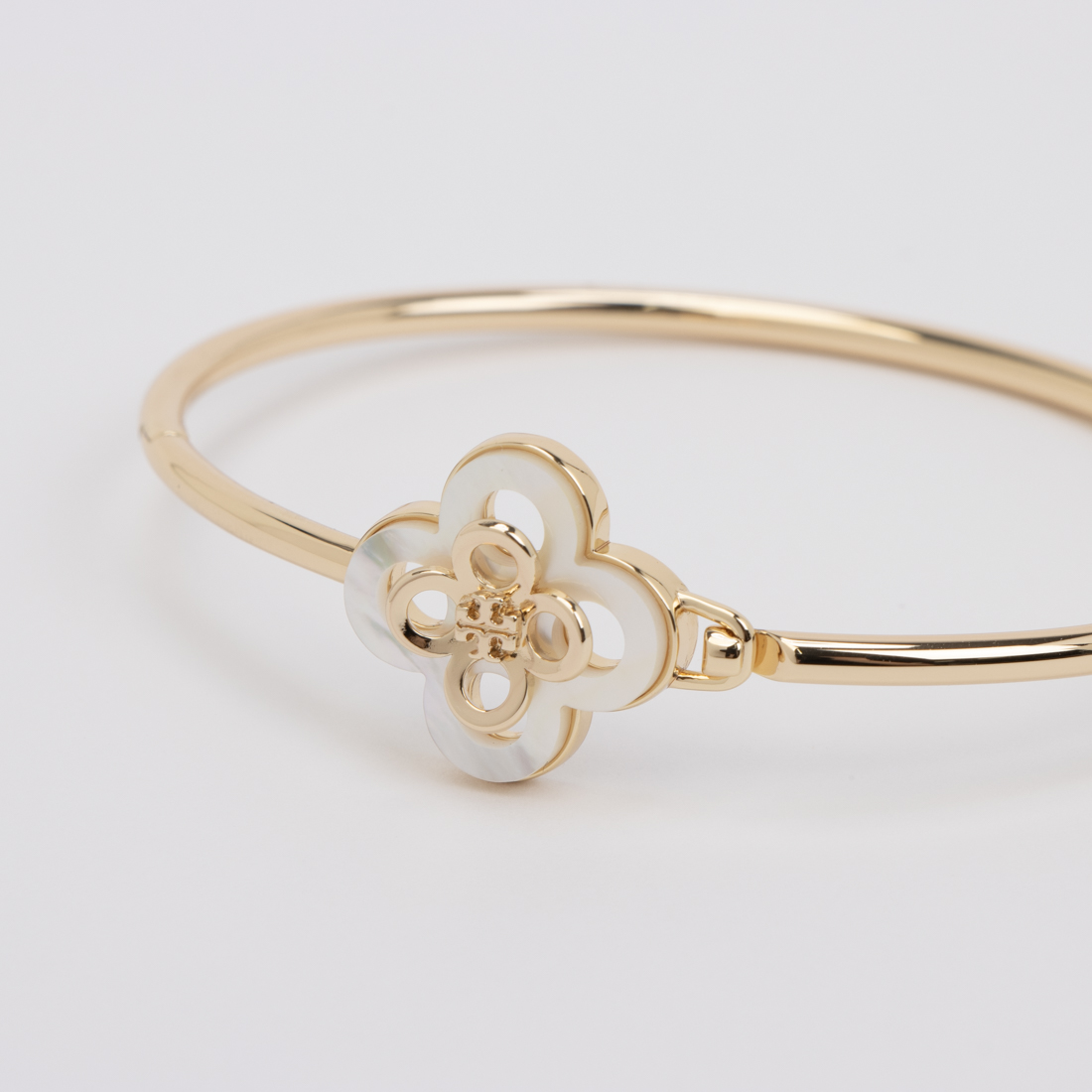 セール 14%OFF】トリーバーチ TORY BURCH Kira Clover Hinge