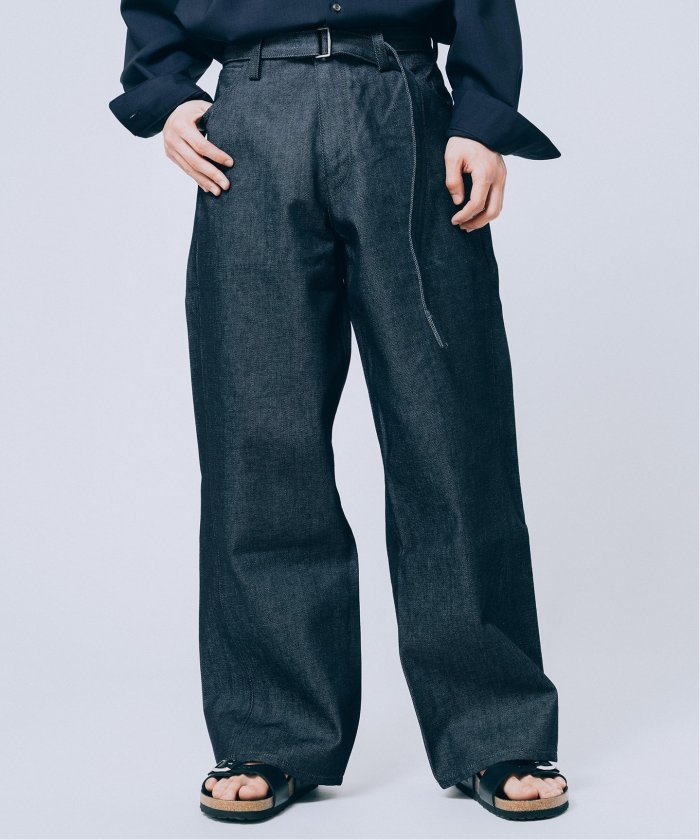 EDIFICE 別注　リーバイス　TWISTED BELTED デニムパンツ LEVI'S(R)/リーバイス(R) 別注 TWISTED BELTED デニムパンツ