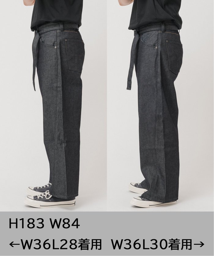 ELISABETTA FRANCHI●ロゴ入りボタン付ハイウエストデニムパンツ ELISABETTA FRANCHI○ロゴ入りボタン付ハイウエストデニムパンツ