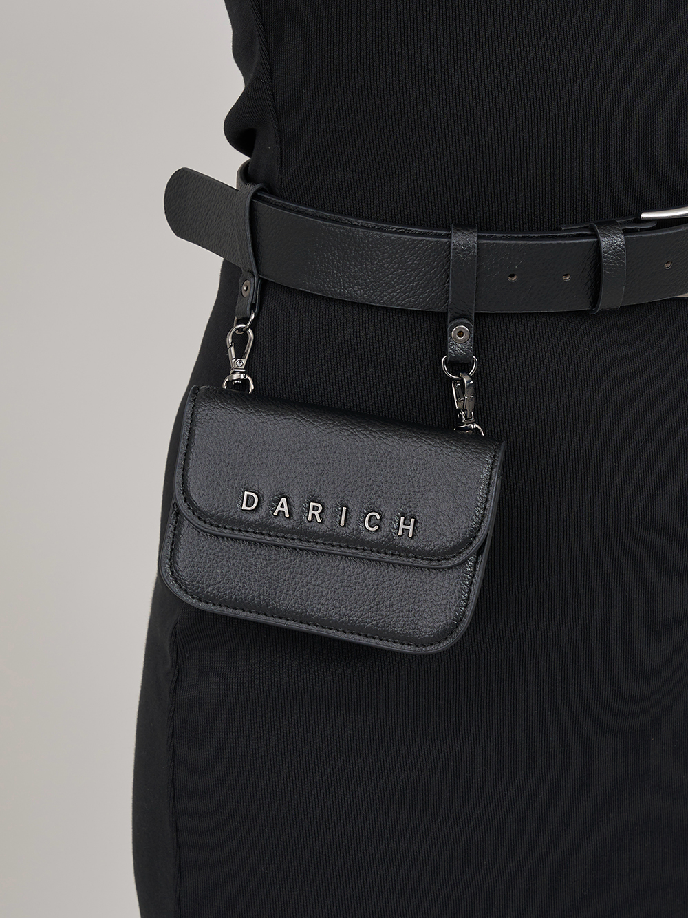 ダーリッチ Darich ヘンリーネックフードミニワンピース