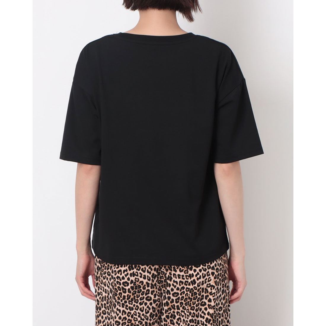 スリーフォータイム Three Four Time 接触冷感スリットスリーブロゴTシャツ （ブラック） スリーフォータイム Three Four Time 接触冷感スリットスリーブ