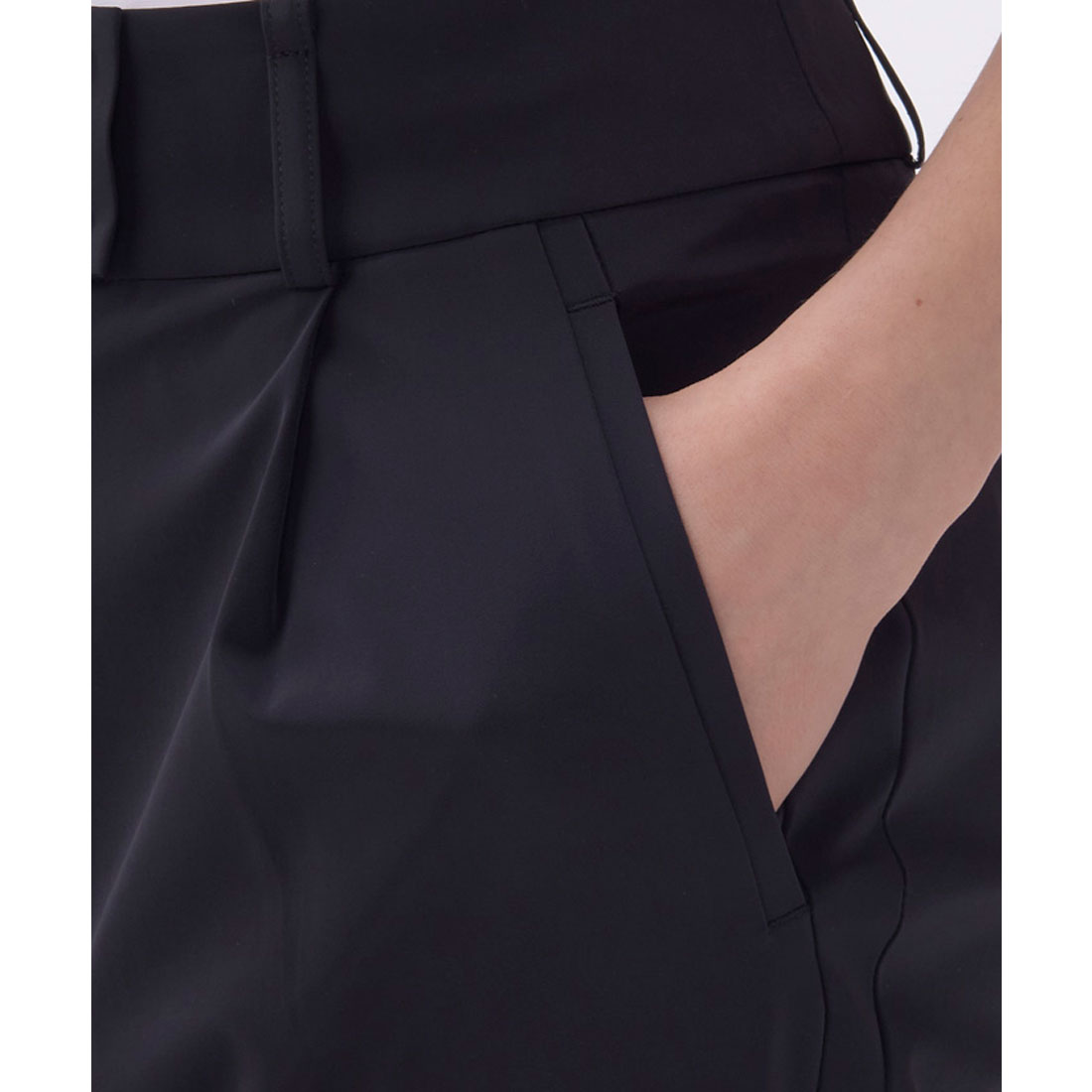 ランバン スポール LANVIN SPORT テーパードパンツ【2WAY