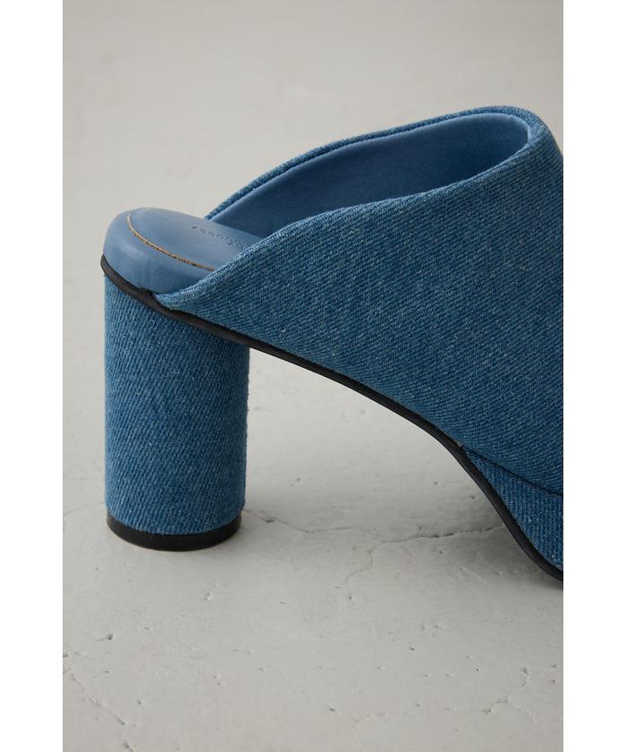 サンダル・ミュール Delilah Blue Suede スクエアトゥプラットフォームミュールサンダル（サンダル