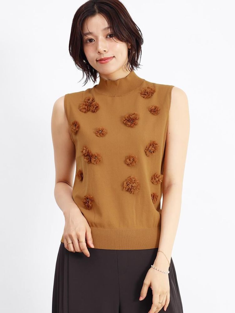 ヤマダヤ　FENNEL ノースリーブニット 38 フェンネル FENNEL 立体フラワーモチーフノースリーブニット