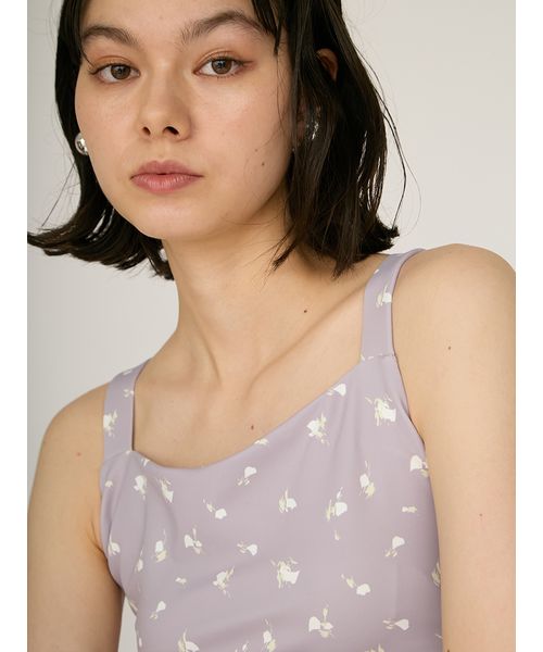 emmi atelier - 【週末限定お値下げ】Julier Paleflowerプリントブラトップ ディフォームフラワーブラトップ(508406281) | emmi atelier