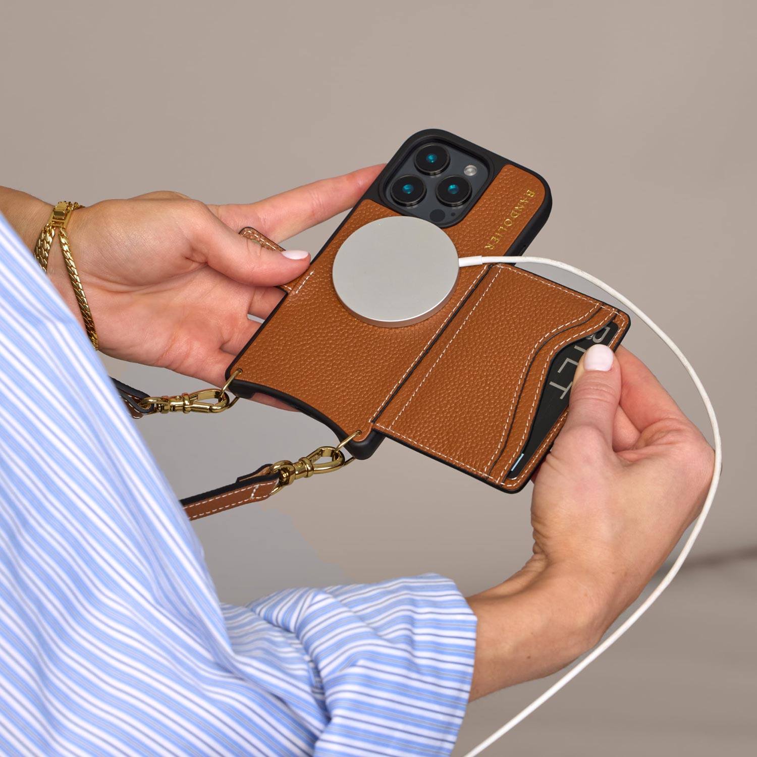 バンドリヤーiPhone15Pro Amazon.co.jp: BANDOLIER バンドリヤー iPhone 15 Pro Max