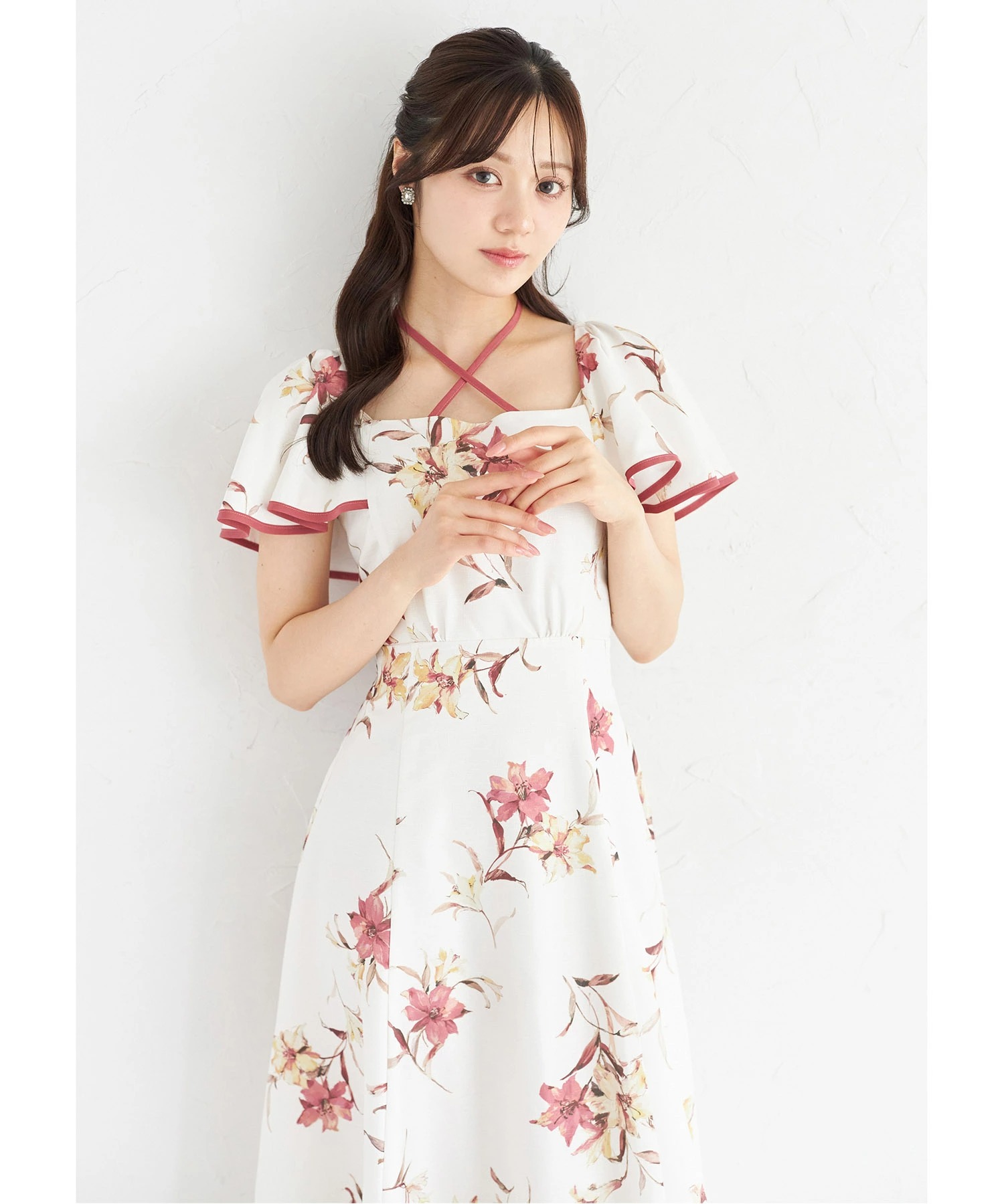 tocco closetリリープリントフレアスリーブバックレースアップワンピース リリープリントフレアスリーブバックレースアップワンピース