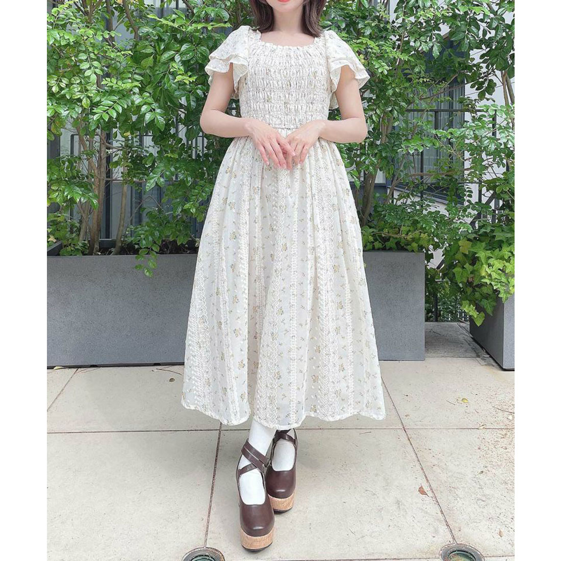 フィント F i.n.t 【洗える】フリル使い小花柄シャーリング