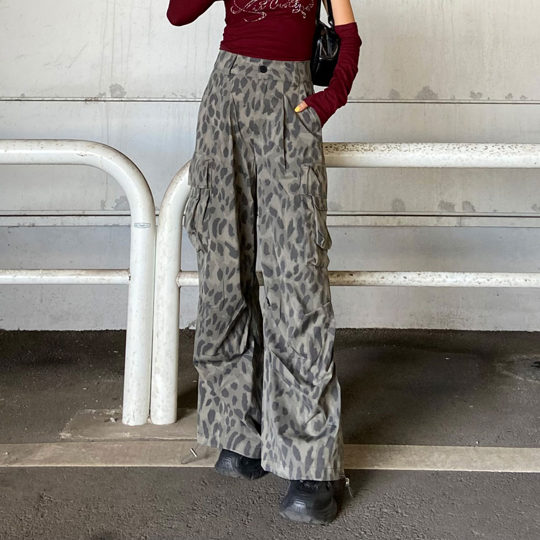 ヒョウ柄 ワイドレッグ カジュアルパンツ ボトムス M0318117 She's Closet パンツ レオパード/豹ヒョウ柄ワイドストレート