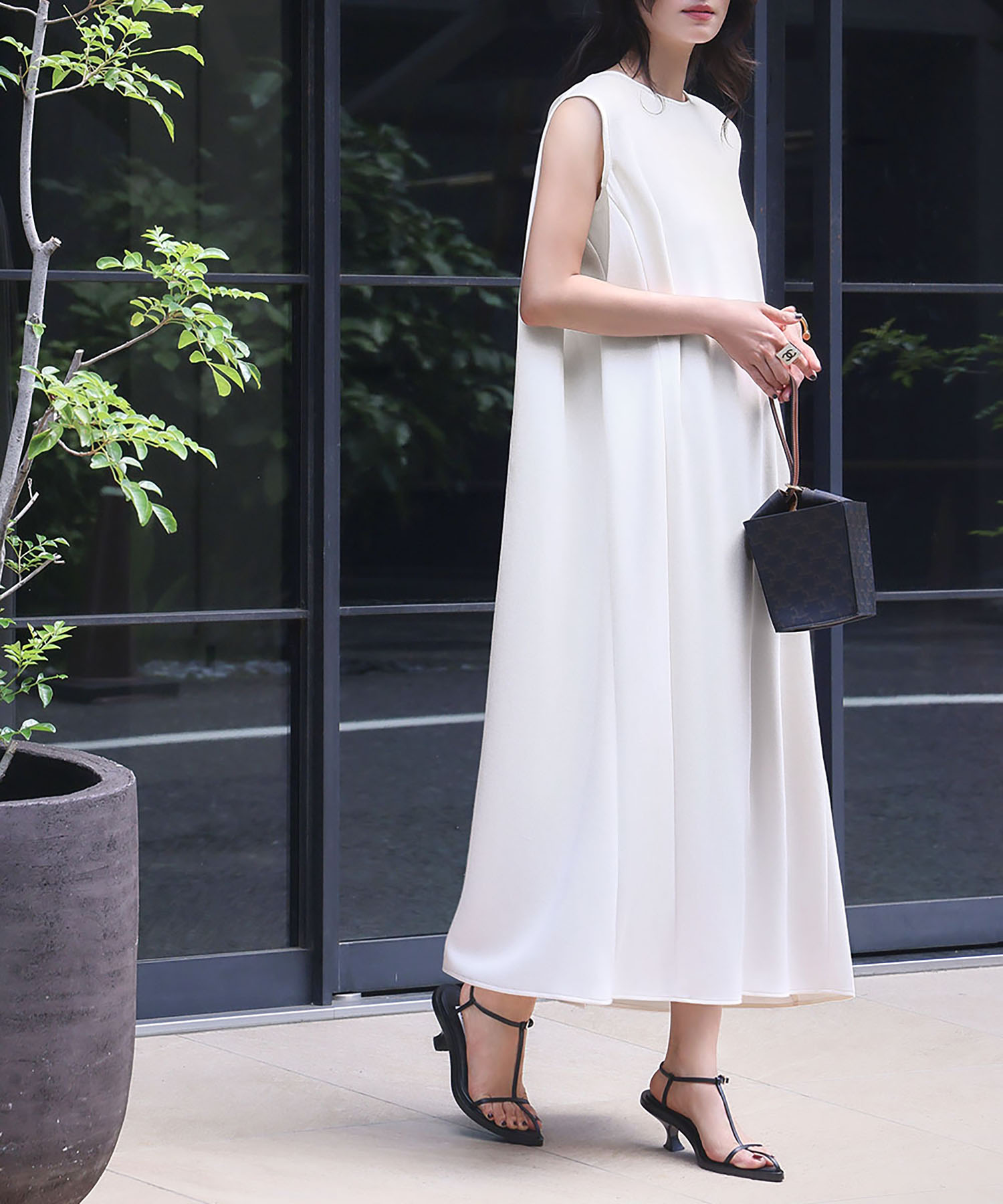 美品♪ エレンディーク ダンボール生地 フレア ロングワンピース ELENDEEK - 美品♪ エレンディーク ダンボール生地 フレア