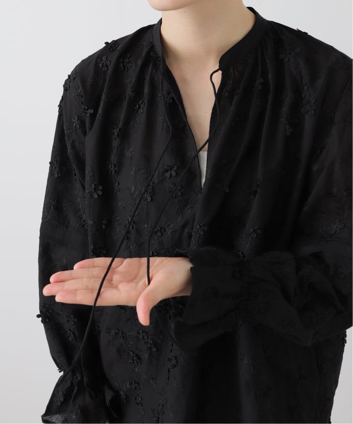 スローブイエナ SLOBE IENA 2way エンブロイダリーブラウス 黒刺繍 スローブイエナ SLOBE IENA 2way エンブロイダリーブラウス 黒
