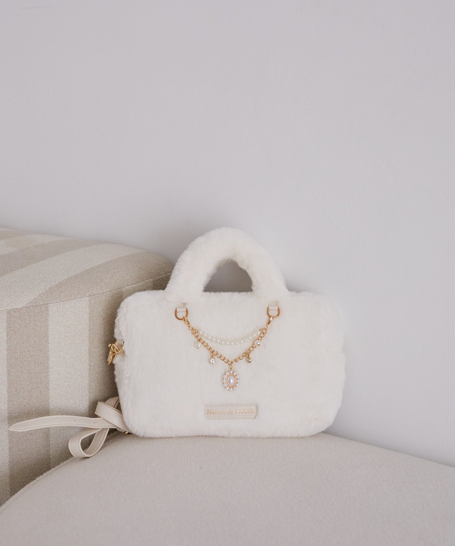 メゾン ド フルール Maison de FLEUR チャーム付きファー2Way
