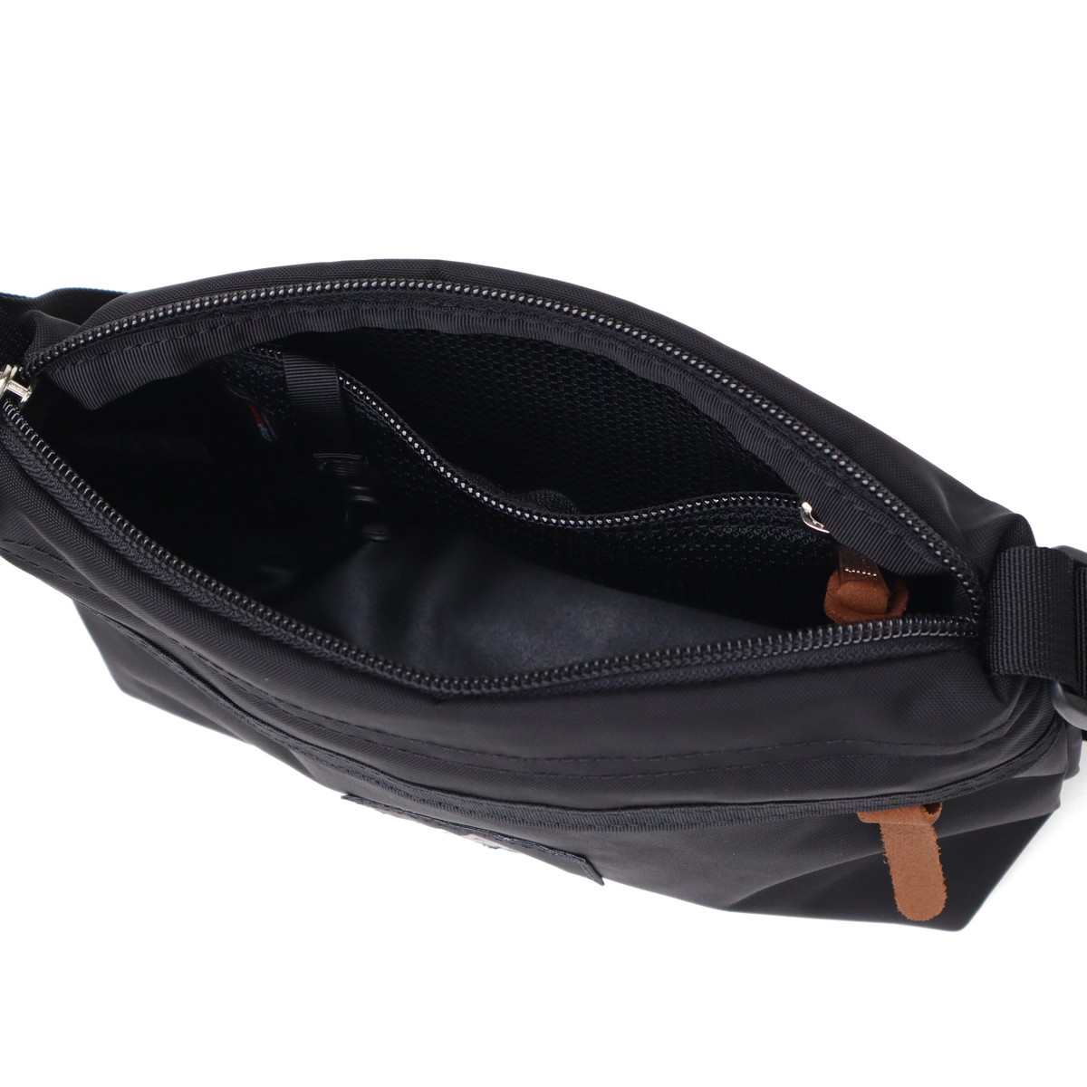 【美品】グレゴリー　ショルダーバッグ　ブラックタペストリー　希少　入手困難 エンベロップショルダー ブラックタペストリー | グレゴリー公式