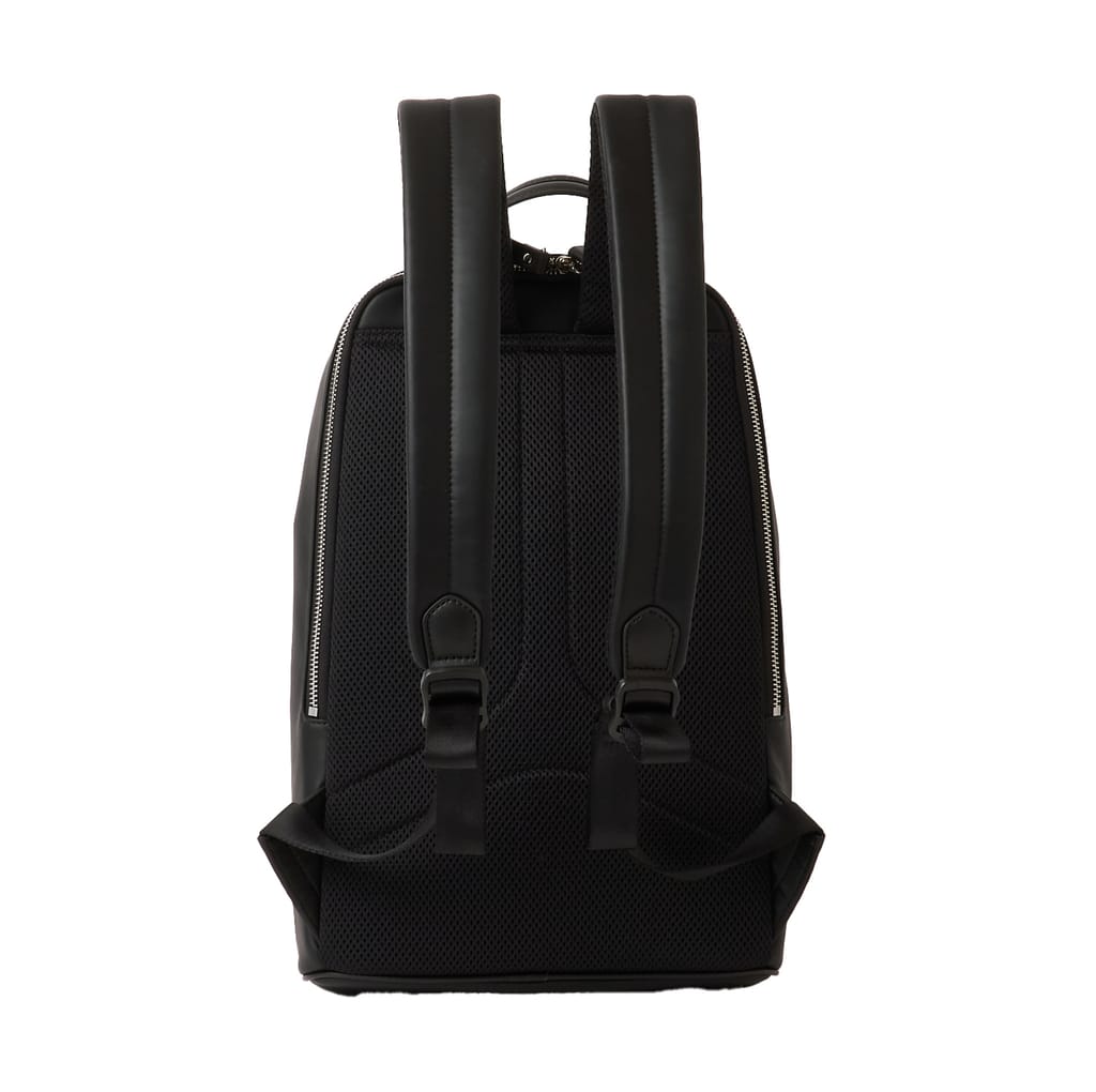 極美品 +DIANA プラスダイアナ ラバー素材 ブラック 黒 リュック 極美品 +DIANA プラスダイアナ ラバー素材 ブラック 黒 リュック