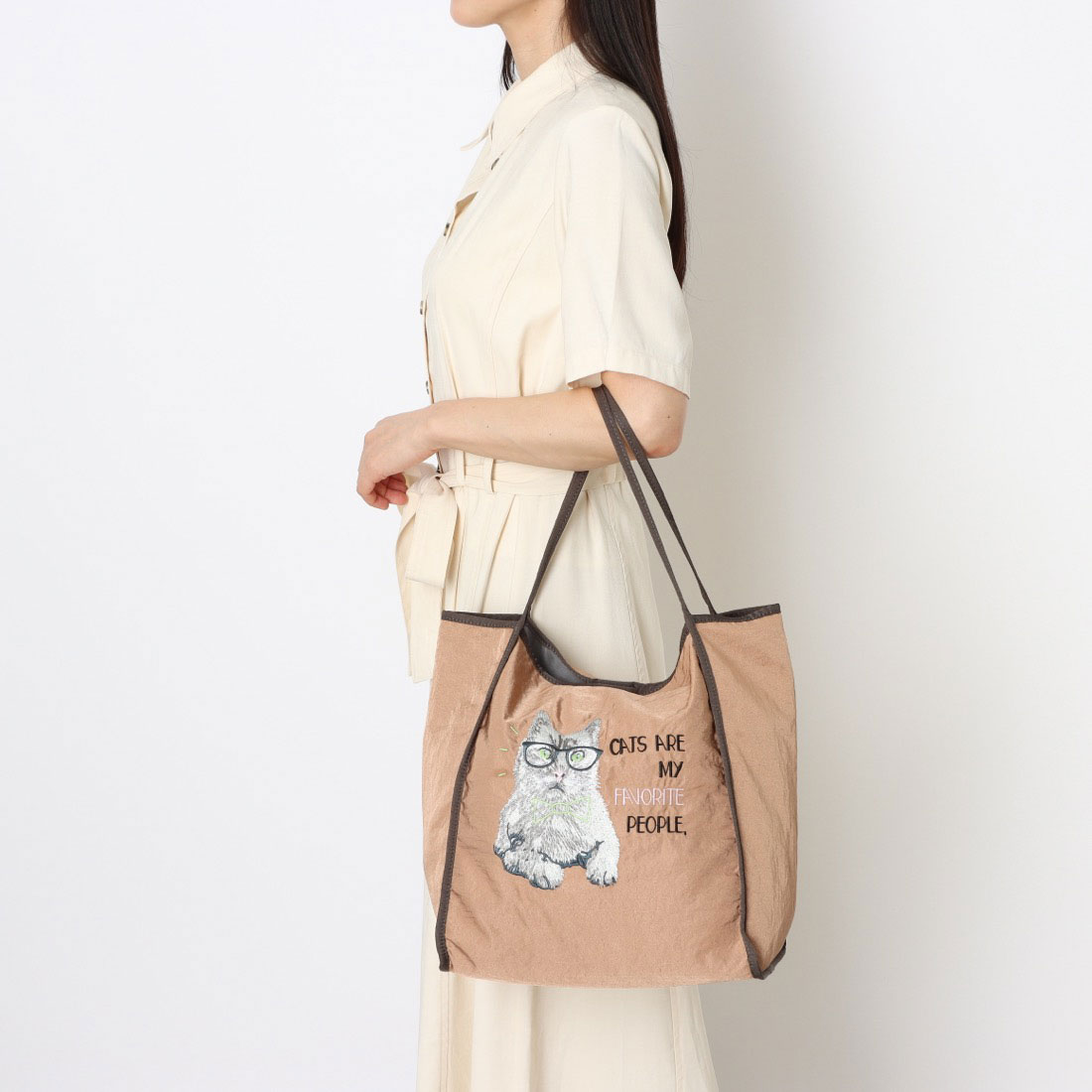 【美品】familiar 刺繍バッグ 新品 ファミリア 手刺繍 バック - メルカリ