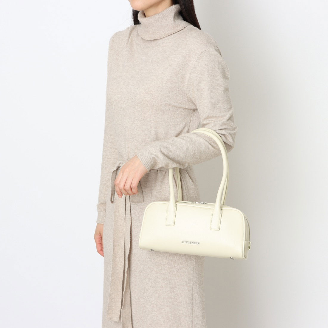 Steve Madden* スティーブマデン ロゴ 2way ハンドバッグ スティーブ マデン STEVE MADDEN スティーブマデン バッグ