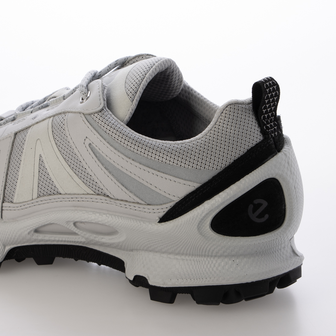 高級 未使用品 ecoo(エコー) クラッシック プレミアム(26cm) エコー ECCO エコー 防水 グルーブ スニーカー ウィメンズ （FIG