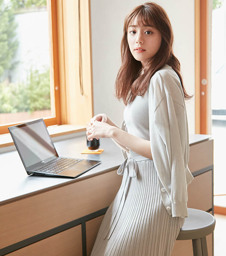貴島明日香さんが着こなす おうちファッション D Fashion 貴島明日香さんが着こなす おうちファッション D Fashion
