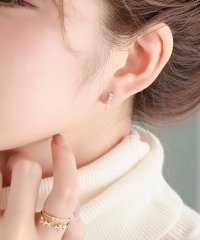 Phoebe/【K10】ラインビジューピアス/001429578