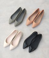 ベージュ