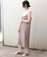 グレージュ