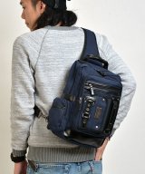 ネイビー