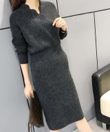 ダークグレー