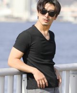 ブラック