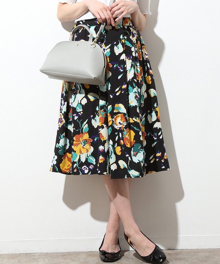 Christian Dior ひざ丈スカート 紺 4202225F0015 セール 70%OFF】【ヒルナンデス!放映】アートフラワータック