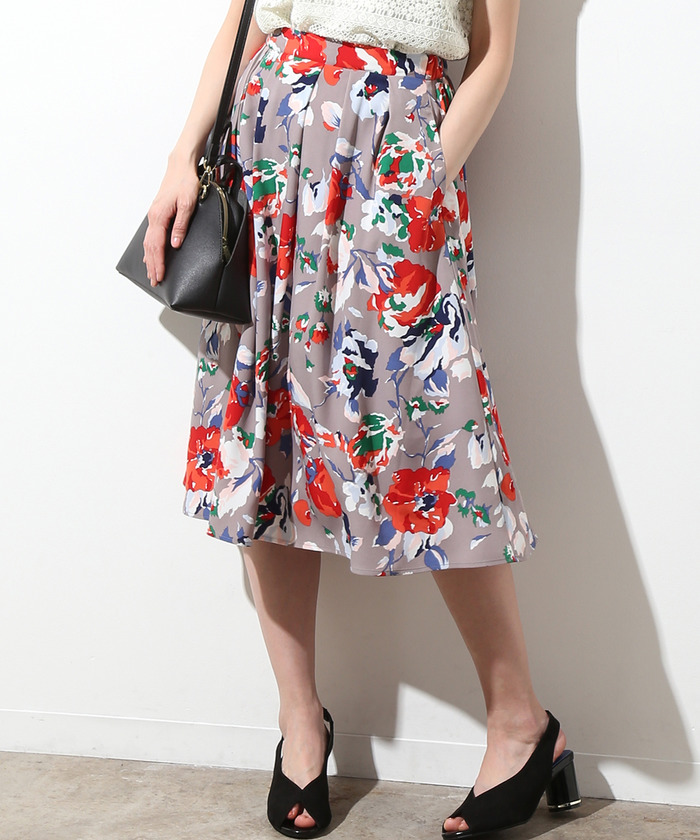 Christian Dior ひざ丈スカート 紺 4202225F0015 セール 70%OFF】【ヒルナンデス!放映】アートフラワータック