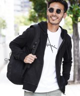 ブラック