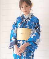 ブルー