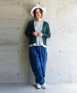 ダークグリーン