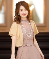 ベージュ