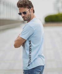 1PIU1UGUALE3 RELAX/ウノ ピゥ ウノ ウグァーレ トレ リラックス 1PIU1UGUALE3 RELAX サイドロゴプリントTシャツ/501267891