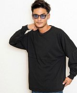 ブラック