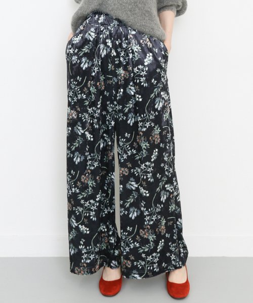 セール Kbf ボタニカルベロアパンツ アーバンリサーチ アウトレット Urban Research Outlet D Fashion