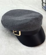 ダークグレー